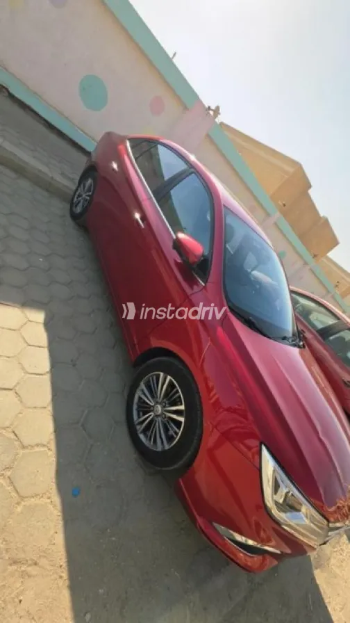 ام جى 5 2025 أحمر مستعملة للبيع - 4