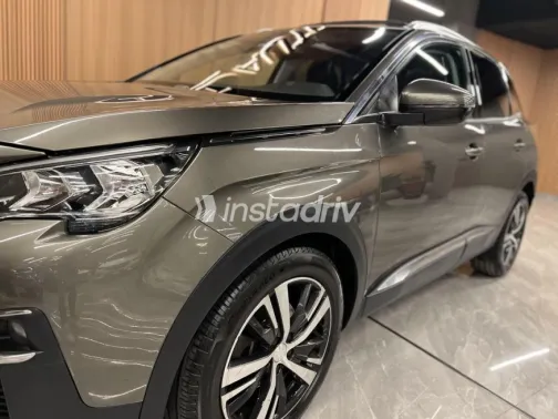 Peugeot 3008 2019 Gold Used for Sale - 4