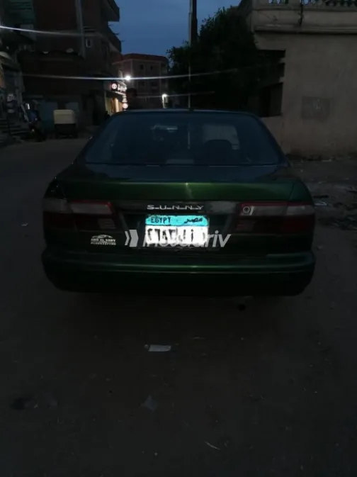 Nissan Sunny 2000 Dark Green Used for Sale - 6