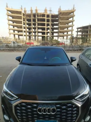 اودي Q3 2022 أسود مستعملة للبيع