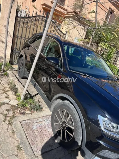 Volkswagen Tiguan 2018 Black Used for Sale - 2