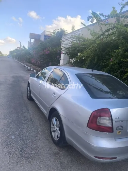 Skoda Octavia 2012 Silver Used for Sale - 2