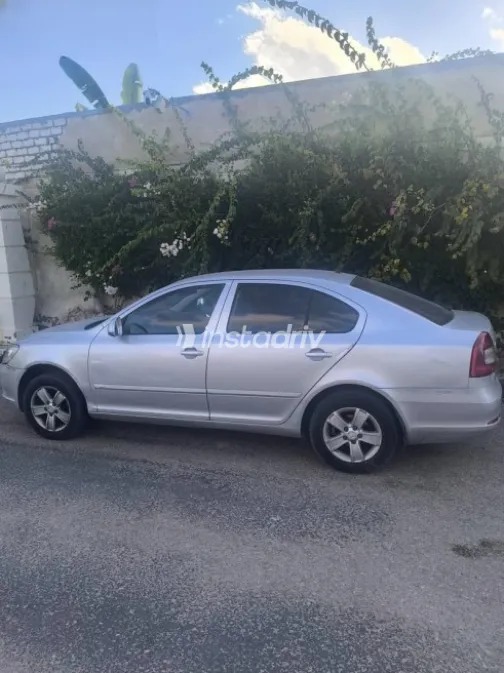 Skoda Octavia 2012 Silver Used for Sale - 3