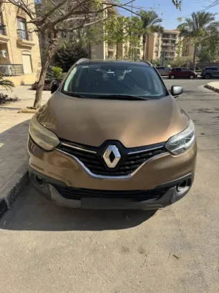رينو كادجار 2019 ذهبي مستعملة للبيع