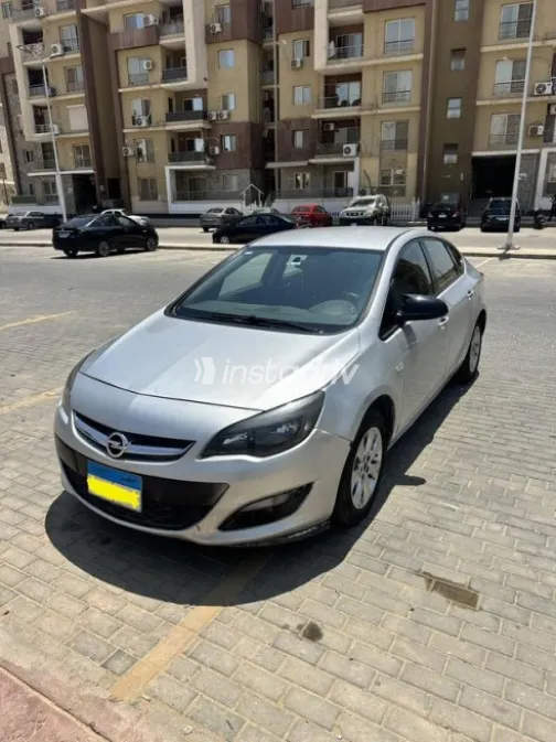 Opel Astra 2016 Silver Used for Sale - 1