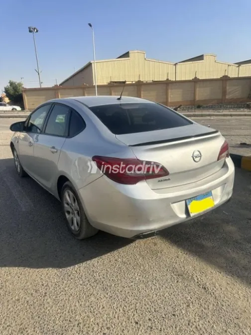 Opel Astra 2016 Silver Used for Sale - 3