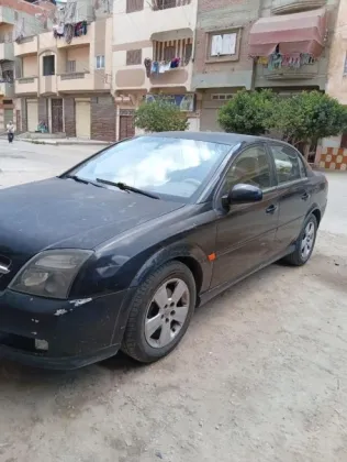 اوبل فيكترا 2008 أزرق مستعملة للبيع