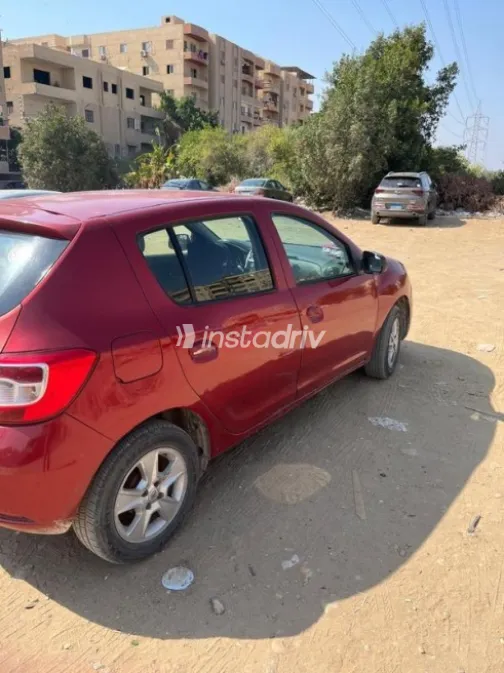 Renault Sandero 2014 Red Used for Sale - 2
