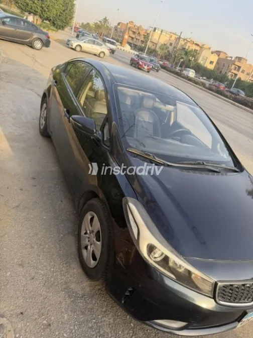 Kia Cerato 2017 White Used for Sale - 3