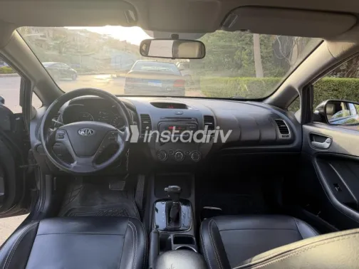 Kia Cerato 2017 White Used for Sale - 4