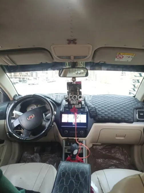 Geely Emgrand 7 2018 White Used for Sale - 10