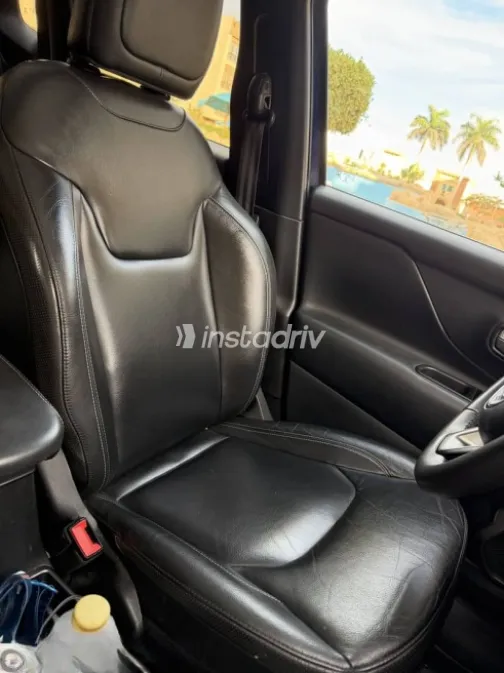Jeep Renegade 2022 Dark Blue Used for Sale - 10