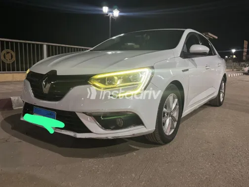 Renault Megane 2019 White Used for Sale - 1