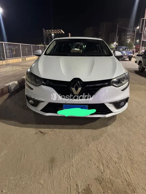 Renault Megane 2019 White Used for Sale - 4