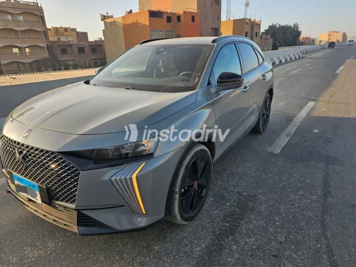 دى اس DS7 2024 رمادي مستعملة للبيع - 3