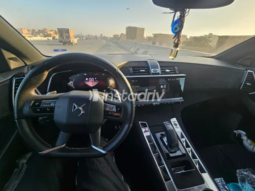 دى اس DS7 2024 رمادي مستعملة للبيع - 5