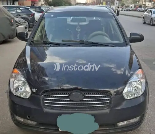 Hyundai Accent 2010 White Used for Sale - 1