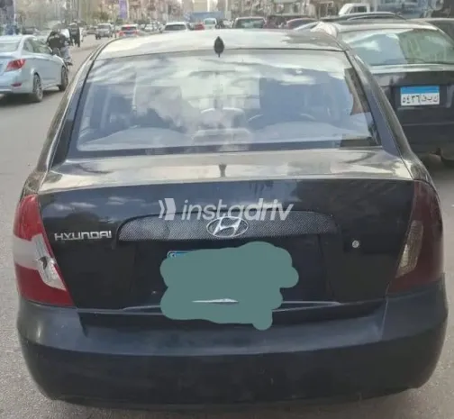 Hyundai Accent 2010 White Used for Sale - 2