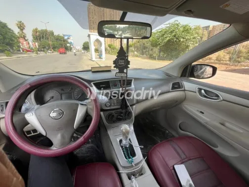 Nissan Sentra 2019 Black Used for Sale - 10