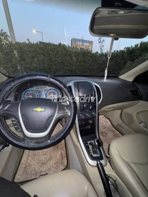 Chevrolet Optra 2023 White Used for Sale - 8
