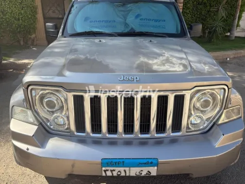 Jeep Liberty 2011 Gold Used for Sale - 3