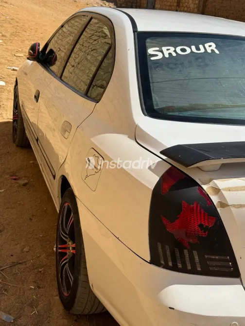Hyundai Avante 2000 White Used for Sale - 2