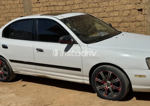 Hyundai Avante 2000 White Used for Sale - 4