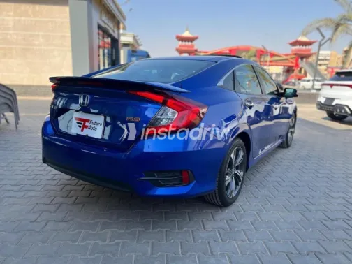 هوندا سيفك 2020 أزرق غامق مستعملة للبيع - 7