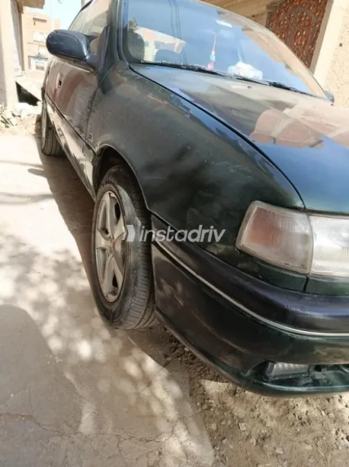 Opel Vectra 1994 Dark Green Used for Sale - 9