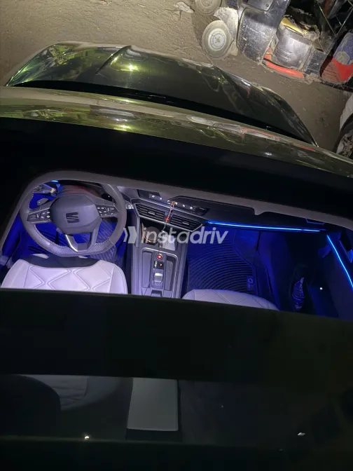 سيات ليون 2021 أزرق مستعملة للبيع - 2