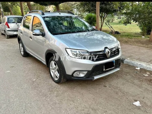Renault Sandero Step Way 2018 Silver Used for Sale - 4