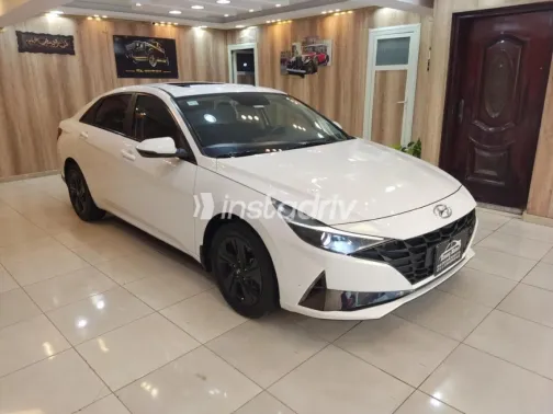 Hyundai Elantra 2022 White Used for Sale - 3