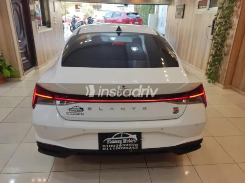 Hyundai Elantra 2022 White Used for Sale - 6