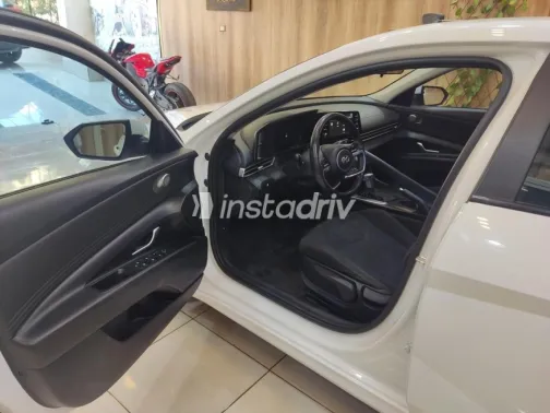 Hyundai Elantra 2022 White Used for Sale - 8