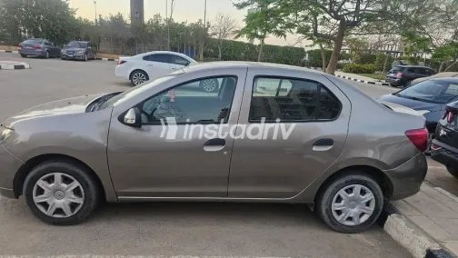 Renault Logan 2016 Gold Used for Sale - 4
