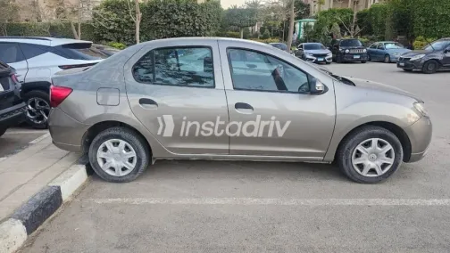 Renault Logan 2016 Gold Used for Sale - 5