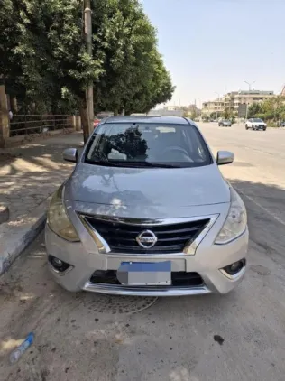 نيسان صنى 2022 فضي مستعملة للبيع