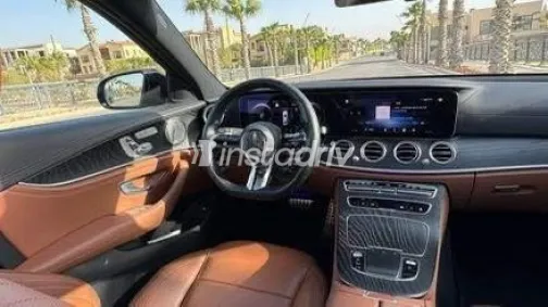 مرسيدس E 300 2021 أبيض مستعملة للبيع - 7
