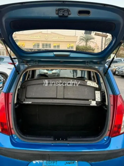 هيونداي I10 2010 أزرق مستعملة للبيع - 6