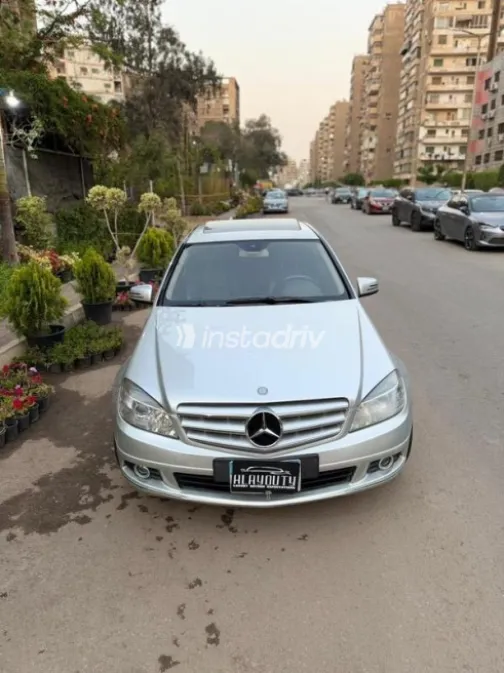 مرسيدس C 200 2009 فضي مستعملة للبيع - 1