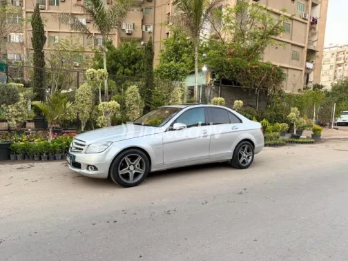 مرسيدس C 200 2009 فضي مستعملة للبيع - 3