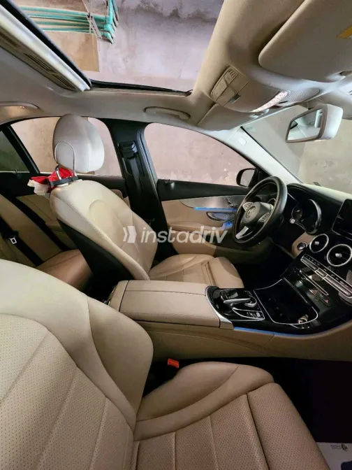 Mercedes C 180 2018 White Used for Sale - 10