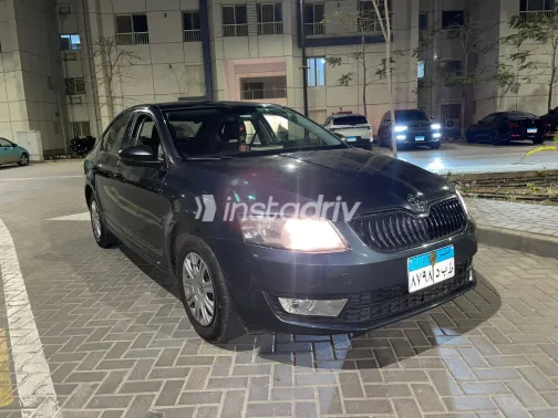 Skoda Octavia 2015 Gray Used for Sale - 1