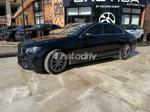 Mercedes E 200 2018 Black Used for Sale - 6
