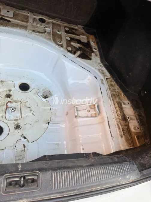 Hyundai Elantra MD 2005 White Used for Sale - 6