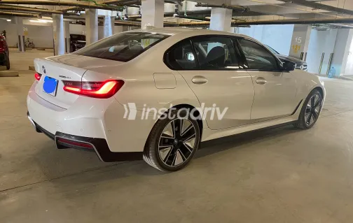 بي ام دبليو I3 2024 أبيض مستعملة للبيع - 3