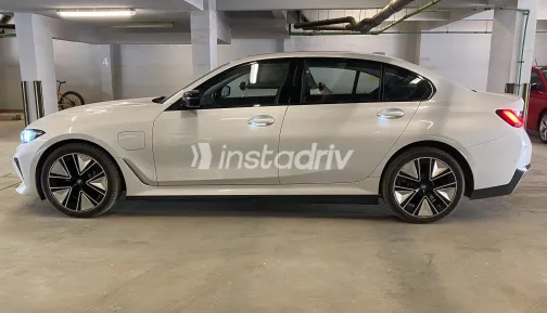 بي ام دبليو I3 2024 أبيض مستعملة للبيع - 4