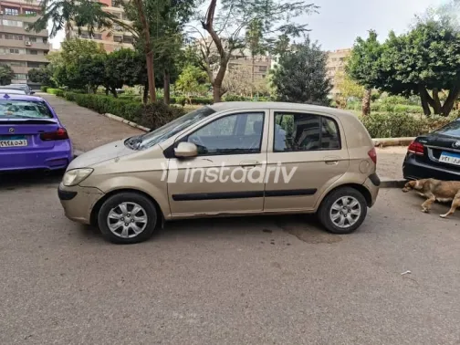 Hyundai Getz 2008 Gold Used for Sale - 1