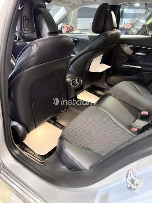 Mercedes C 200 2023 Silver Used for Sale - 7