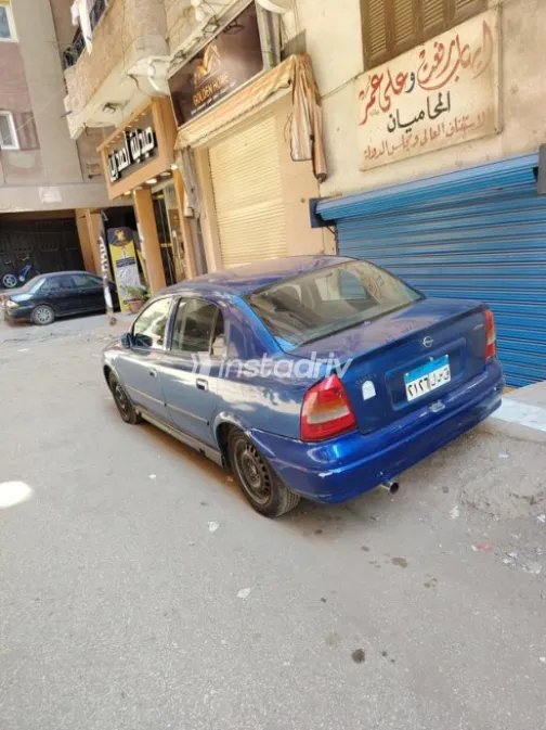 اوبل أسترا 2002 أزرق مستعملة للبيع - 3